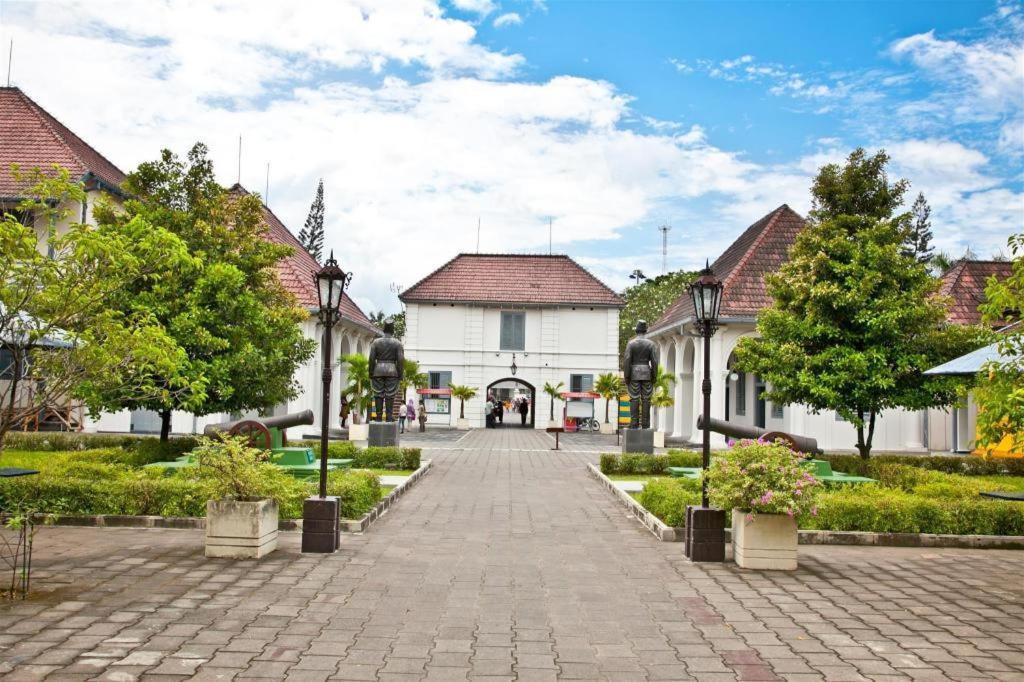 Kj Hotel Yogyakarta Ngoại thất bức ảnh
