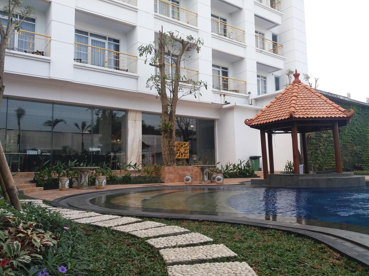 Kj Hotel Yogyakarta Ngoại thất bức ảnh