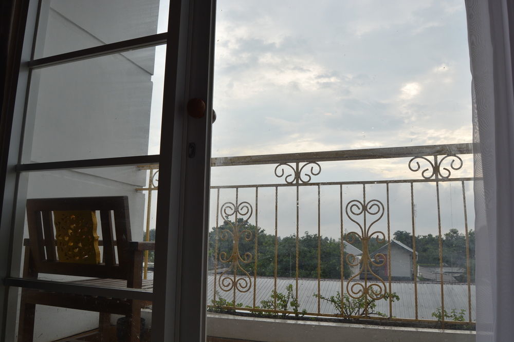 Kj Hotel Yogyakarta Ngoại thất bức ảnh