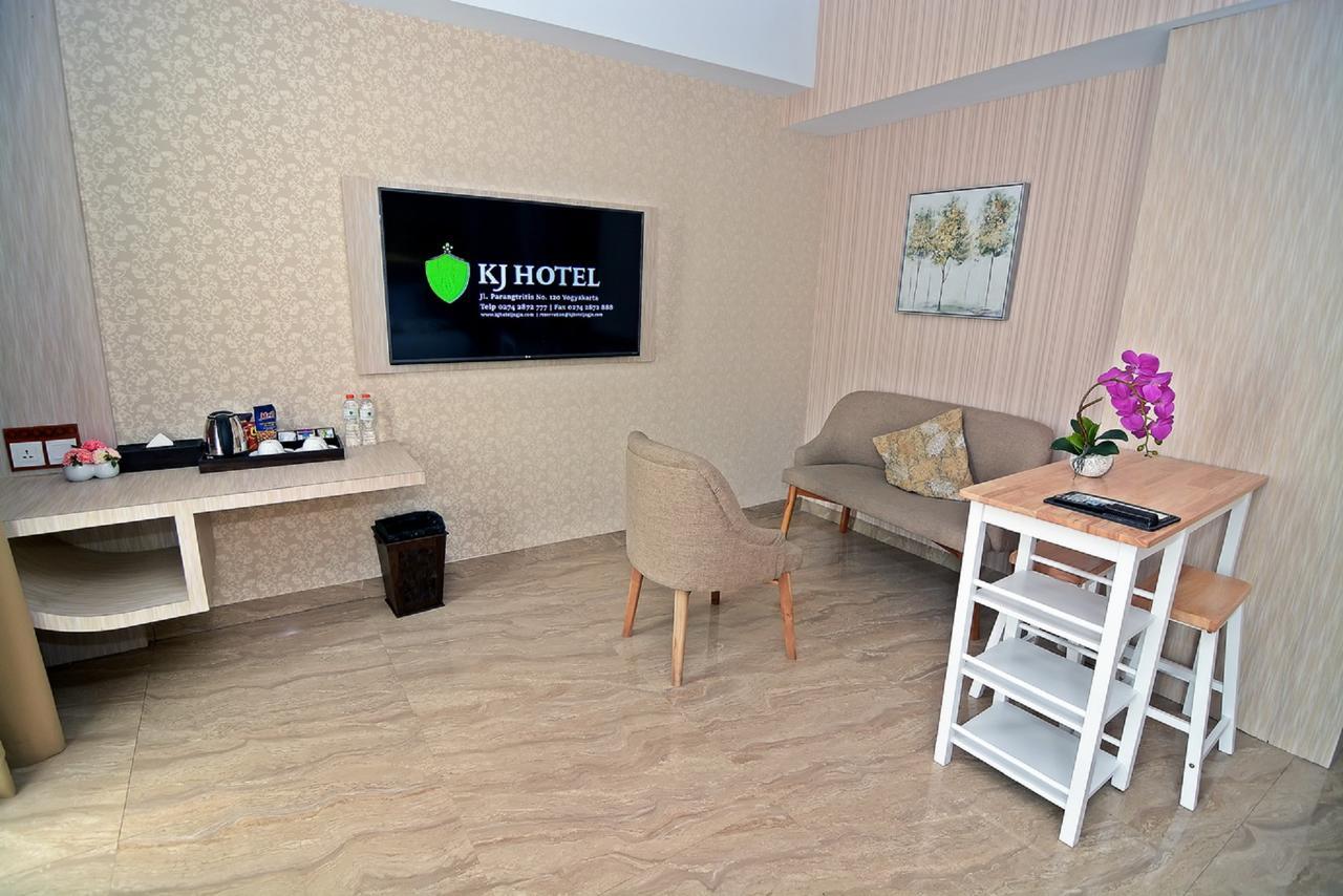Kj Hotel Yogyakarta Ngoại thất bức ảnh
